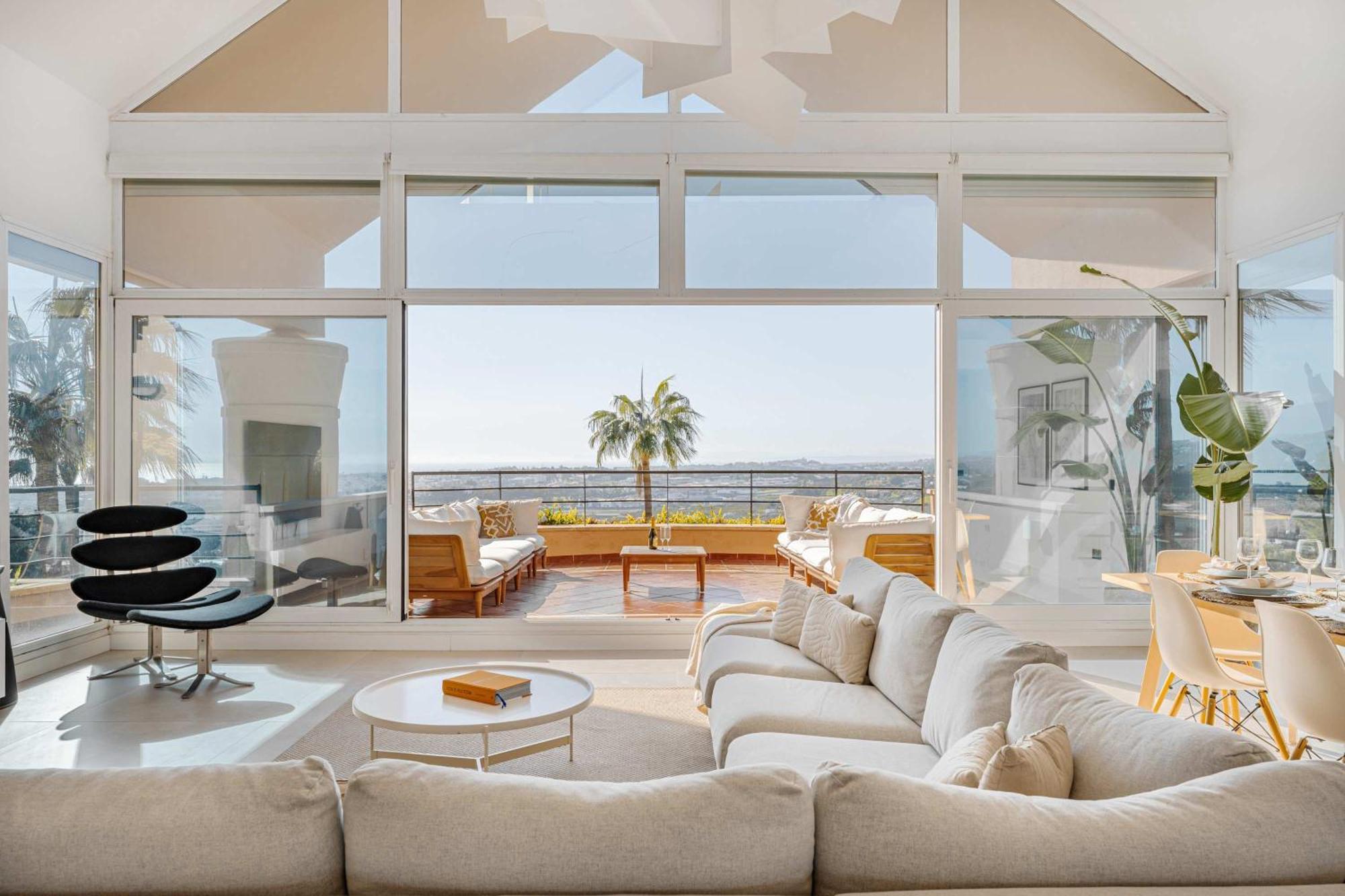 Apartment Heated Rooftop Pool Penthouse Views Magna